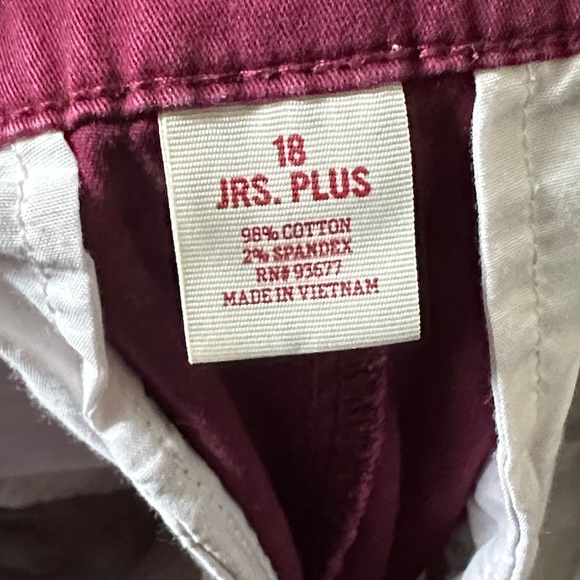 Magenta Cherry Red Khakis size 18 plus juniors - Picture 6 of 7